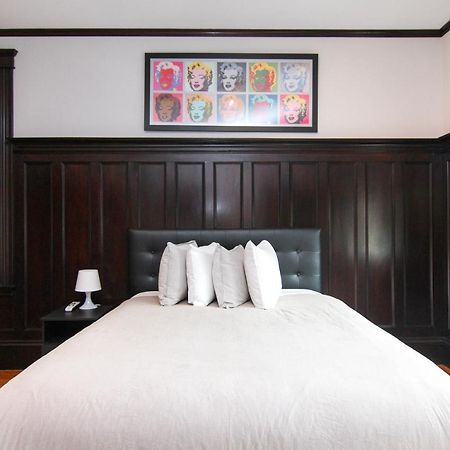 A Stylish Stay W/ A Queen Bed, Heated Floors.. #37 Brookline Buitenkant foto